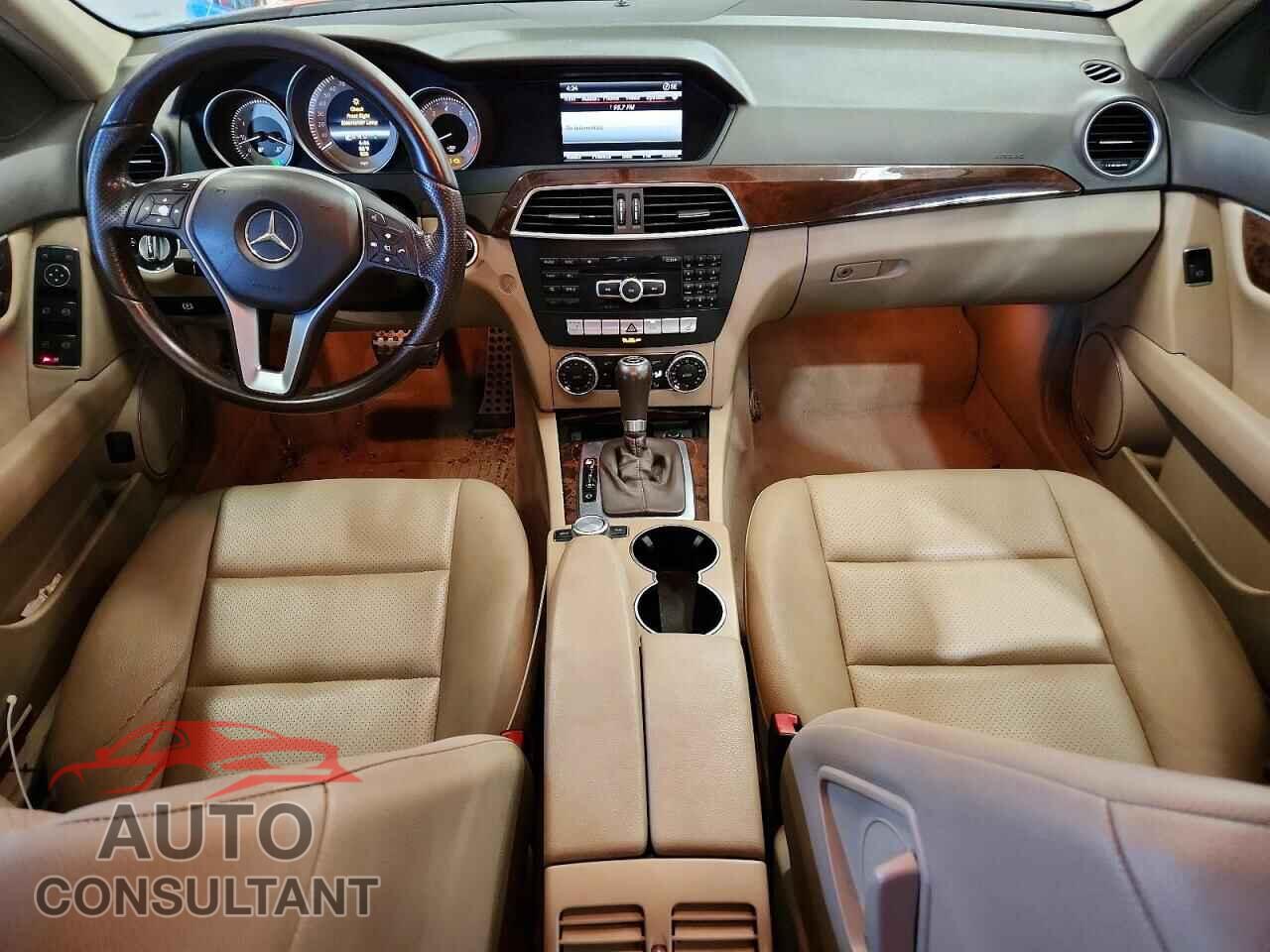 MERCEDES-BENZ C-CLASS 2013 - WDDGF8AB7DR295486