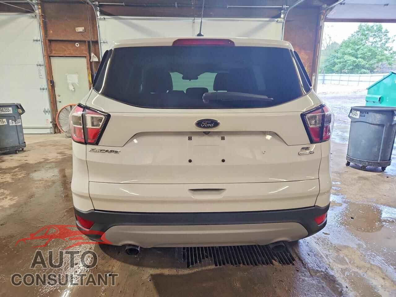 FORD ESCAPE 2017 - 1FMCU9GD2HUB94917