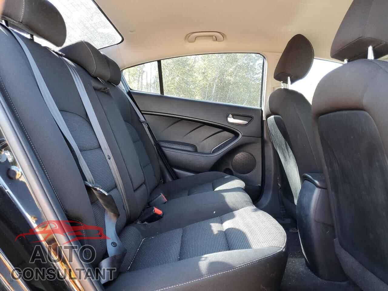 KIA FORTE 2017 - 3KPFK4A71HE036998