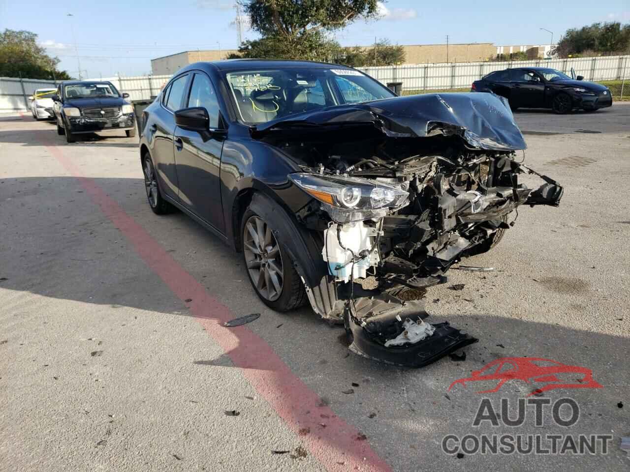 MAZDA 3 2018 - 3MZBN1V32JM202014