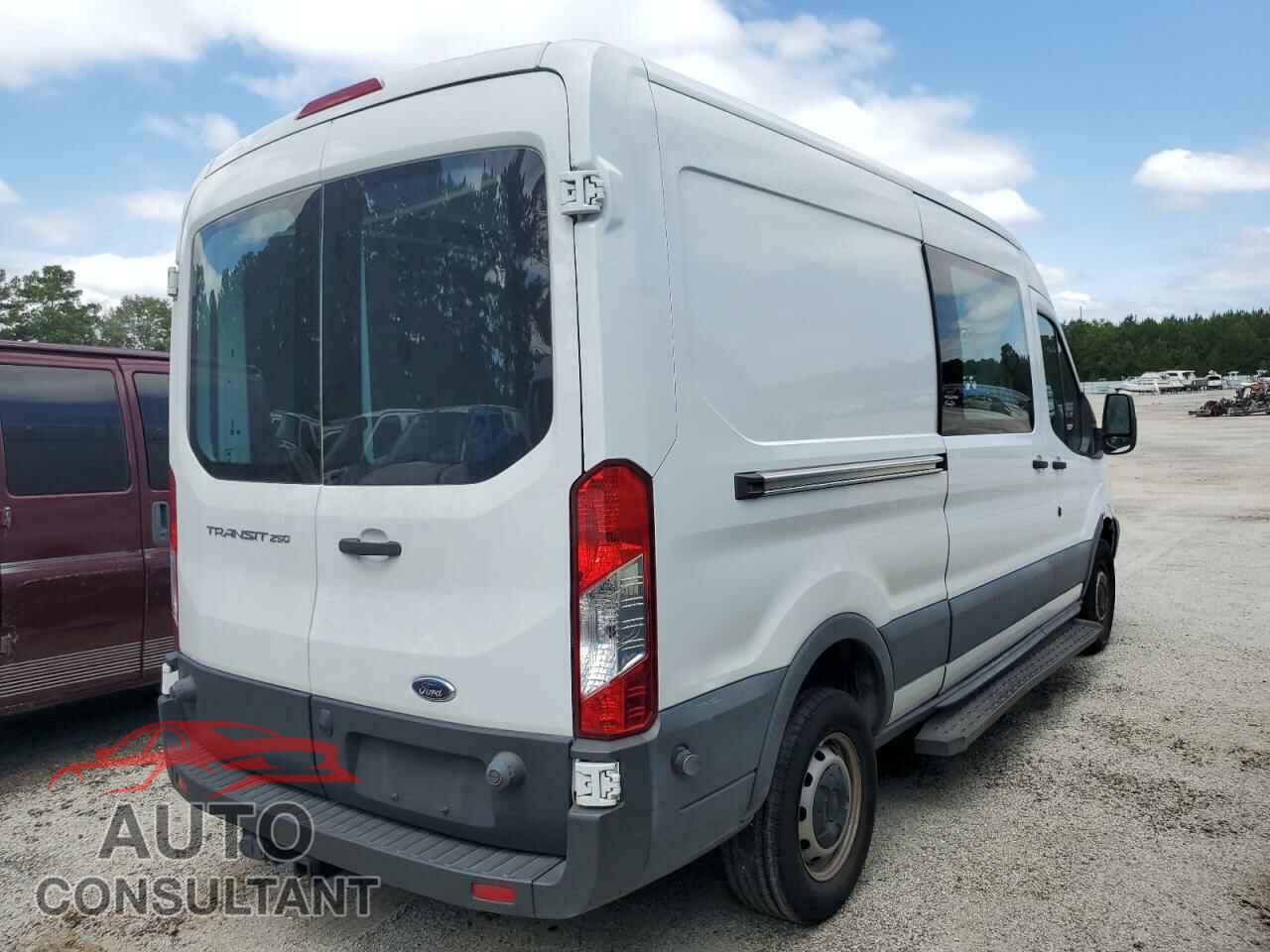 FORD TRANSIT 2016 - 1FTYR2CM7GKB07841