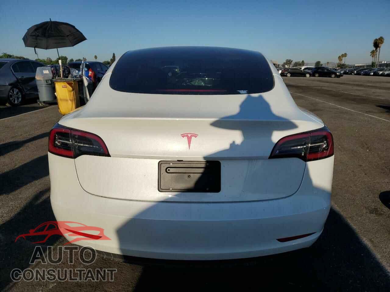 TESLA MODEL 3 2023 - 5YJ3E1EA4PF499676