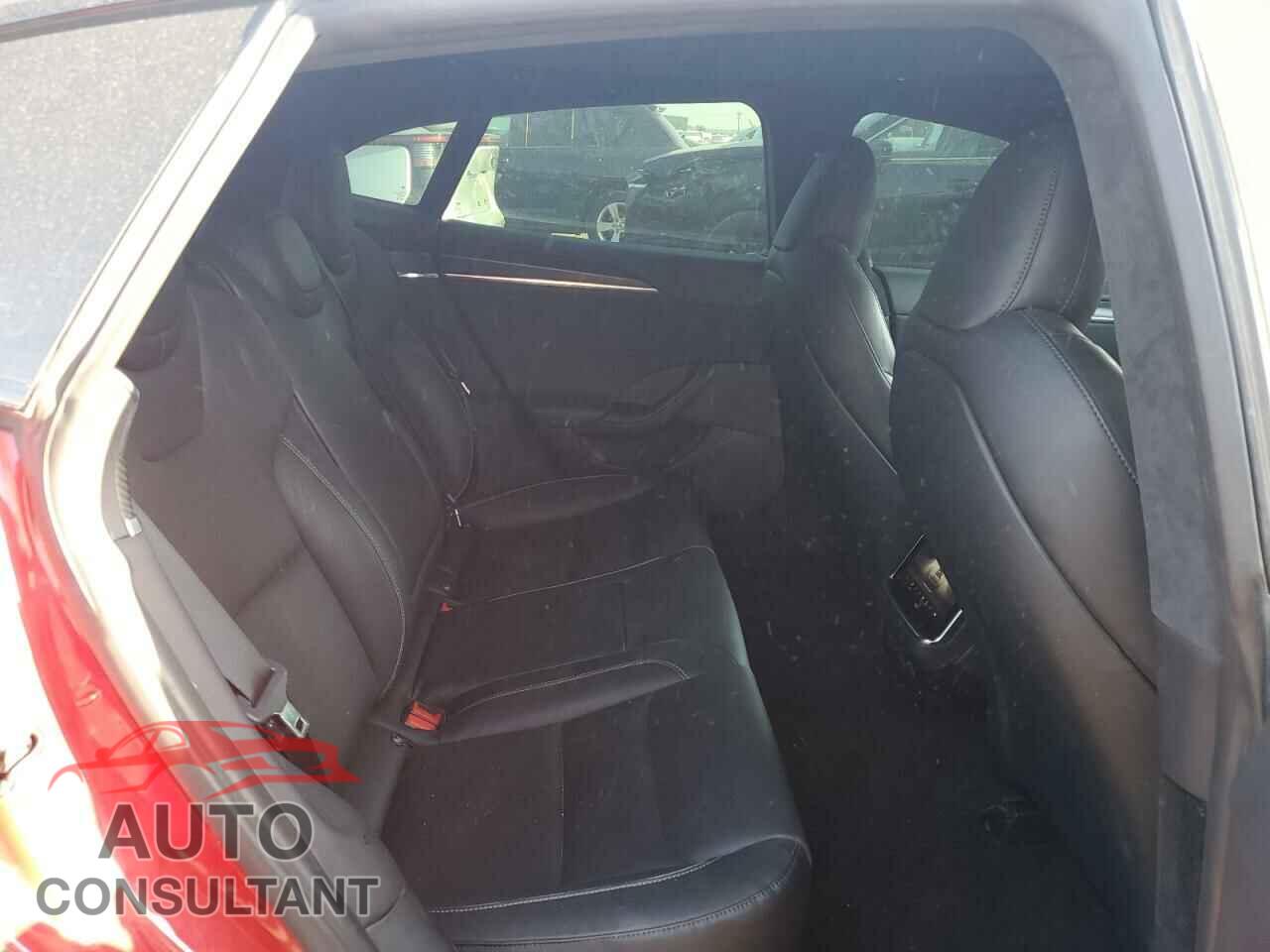 TESLA MODEL S 2021 - 5YJSA1E63MF450869