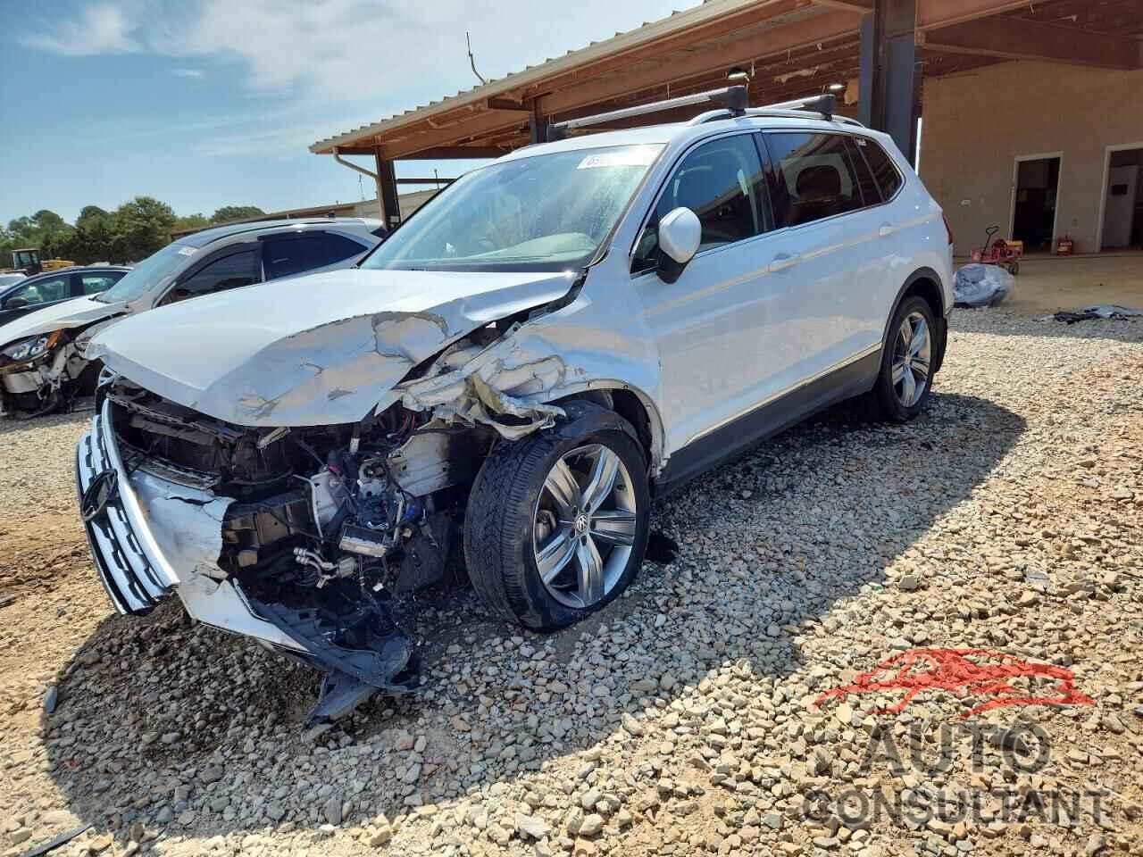 VOLKSWAGEN TIGUAN 2018 - 3VV4B7AX2JM197334