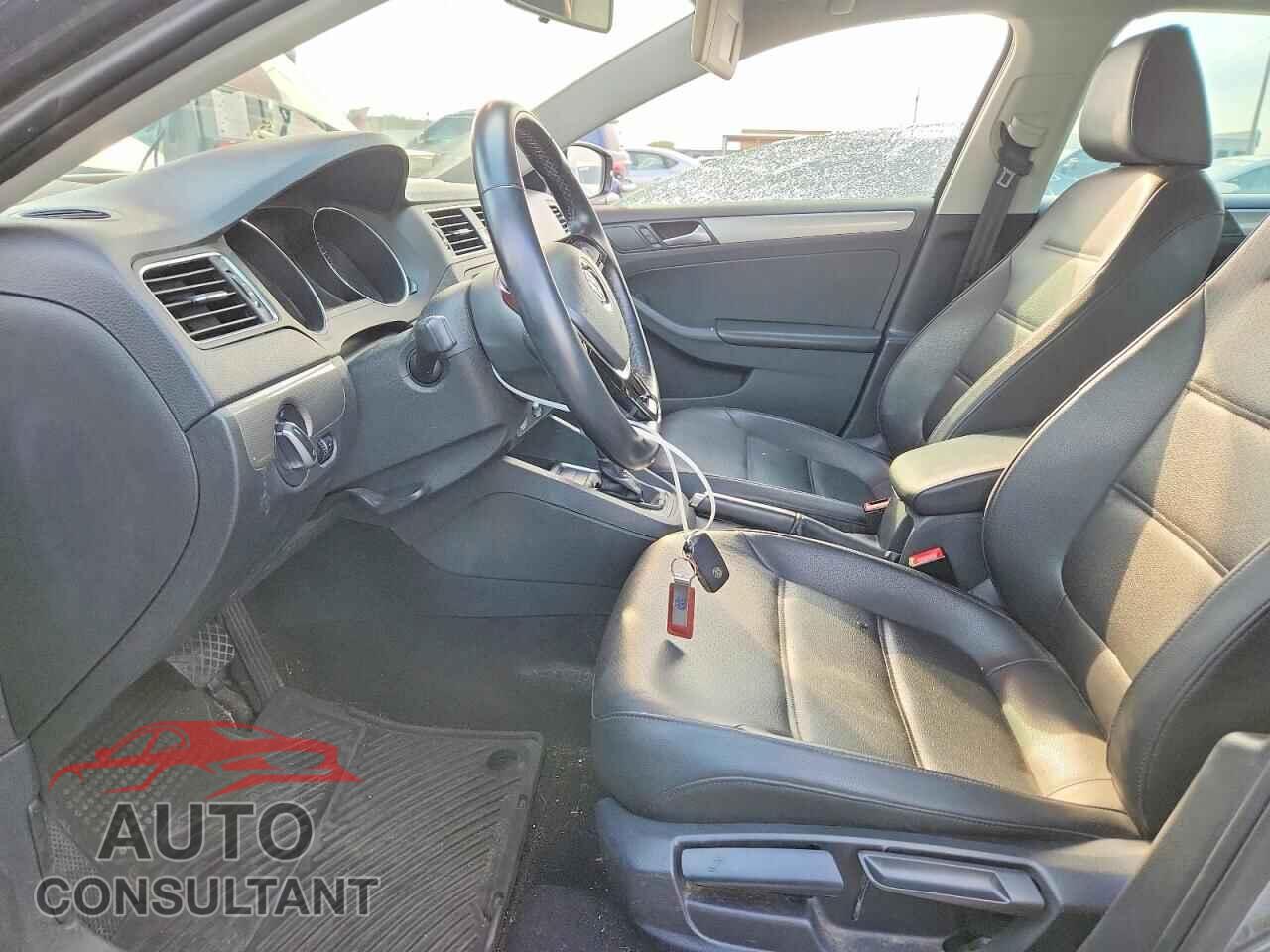 VOLKSWAGEN JETTA 2017 - 3VWDB7AJ2HM380864
