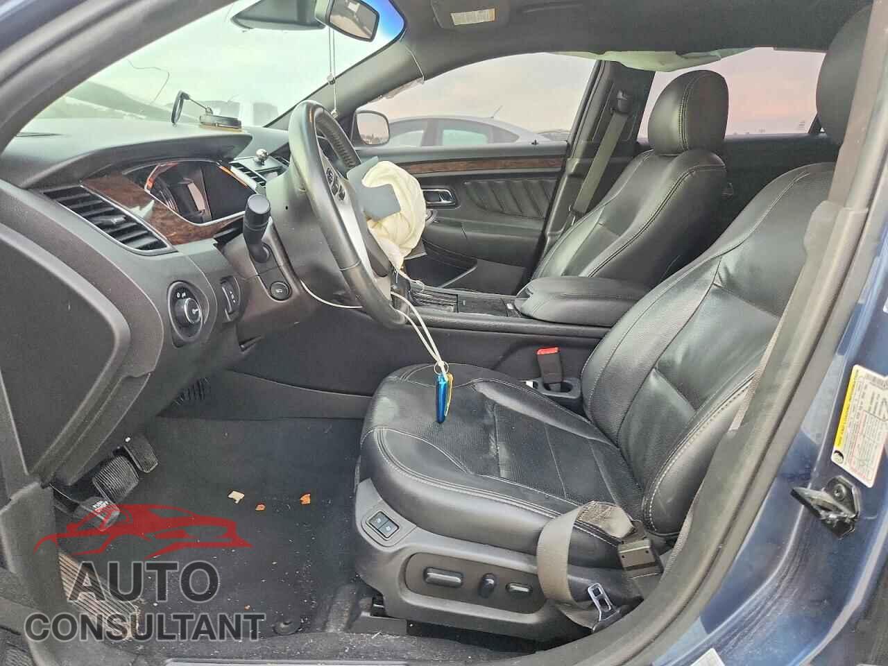 FORD TAURUS 2019 - 1FAHP2F89KG111248