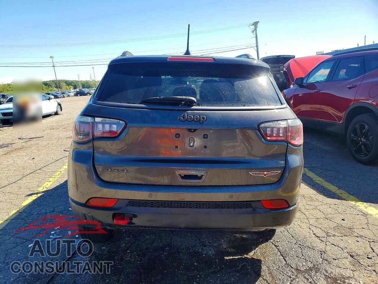 JEEP COMPASS 2019 - 3C4NJDDB4KT780130
