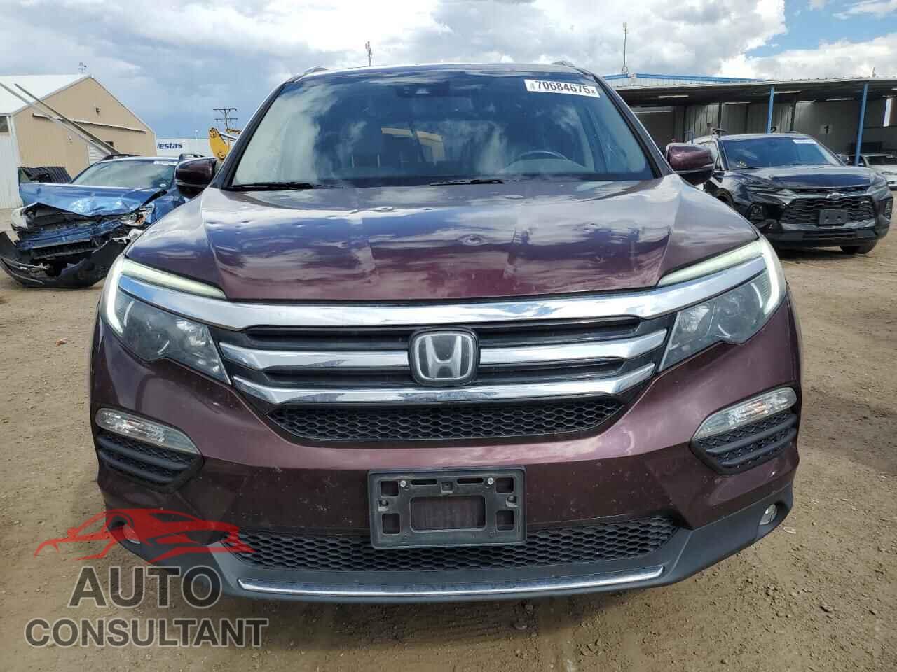 HONDA PILOT 2017 - 5FNYF6H0XHB028720