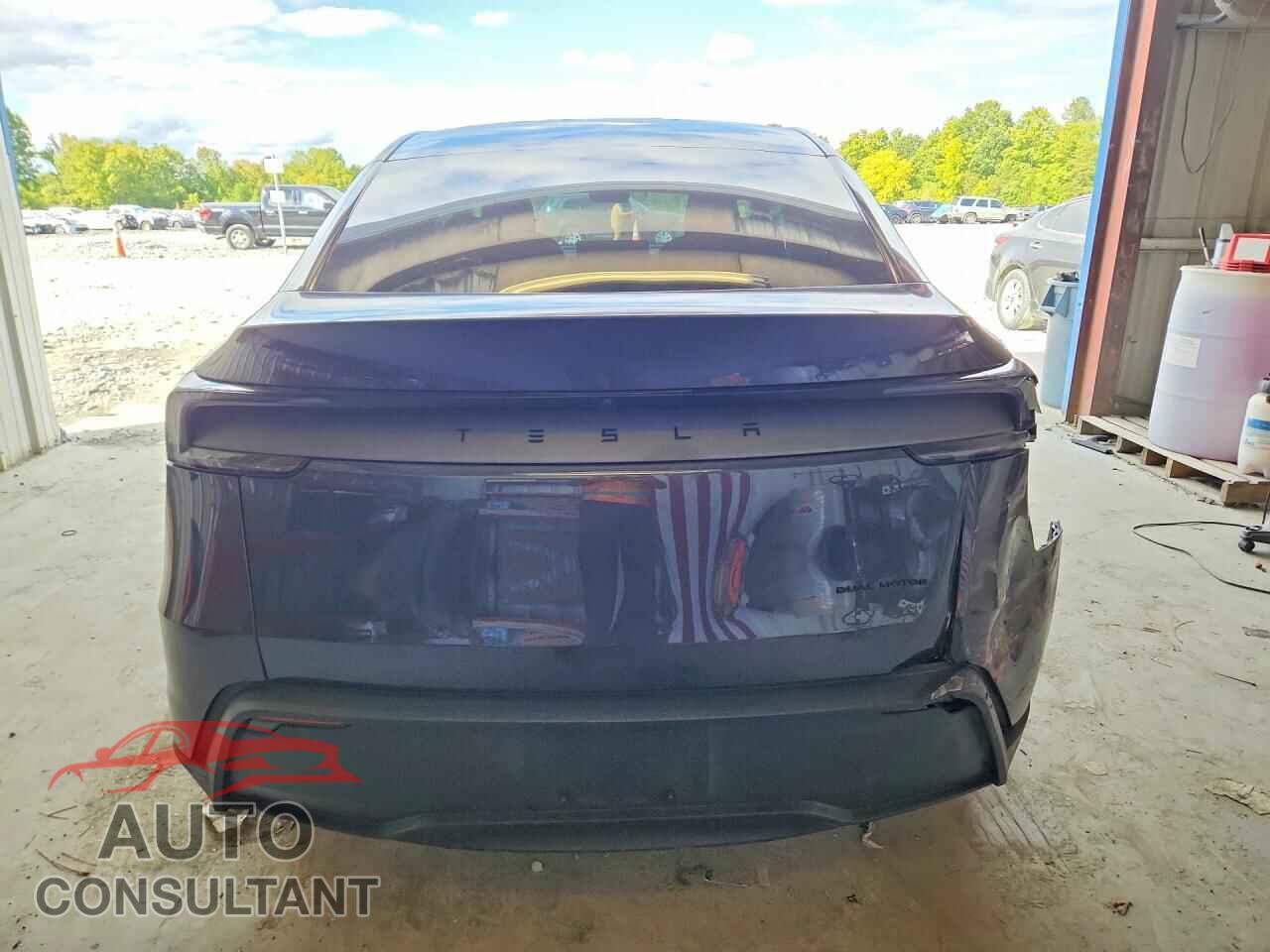 TESLA MODEL Y 2026 - 7SAYGDEE2TA391443