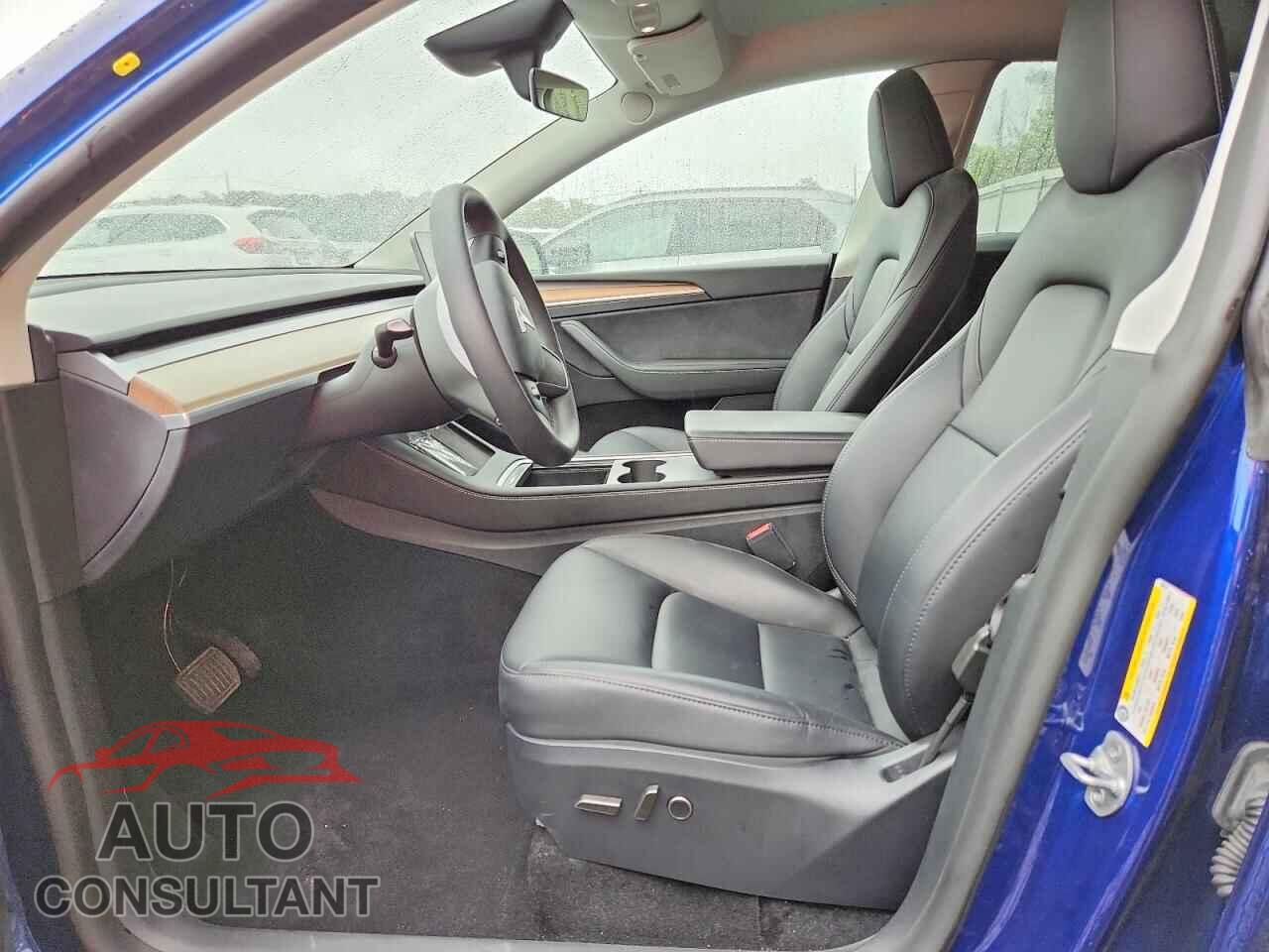 TESLA MODEL Y 2024 - 7SAYGDEE7RF168973