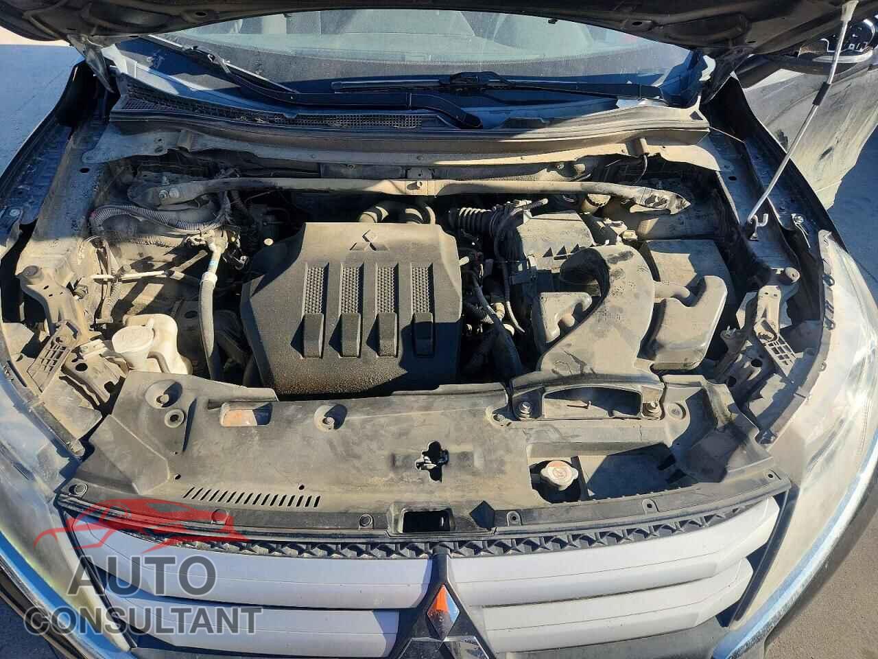 MITSUBISHI ECLIPSE 2018 - JA4AS3AA5JZ047555