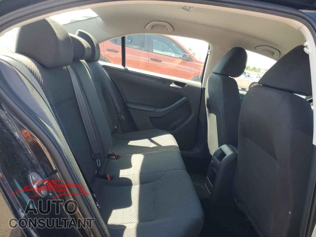 VOLKSWAGEN JETTA 2014 - 3VW2K7AJ3EM379029