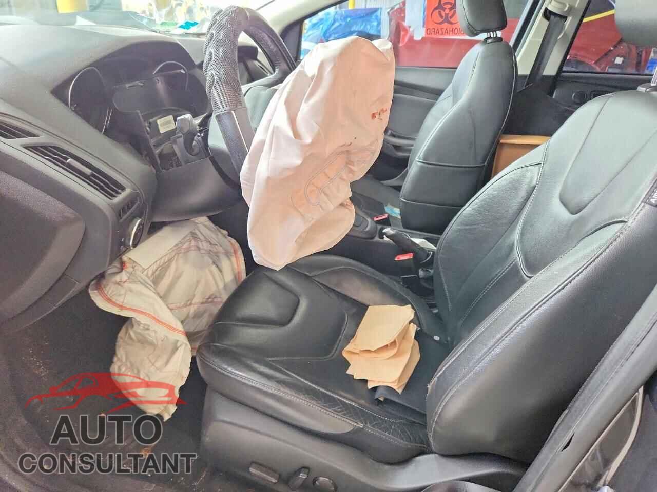 FORD FOCUS 2016 - 1FADP3K22GL347423