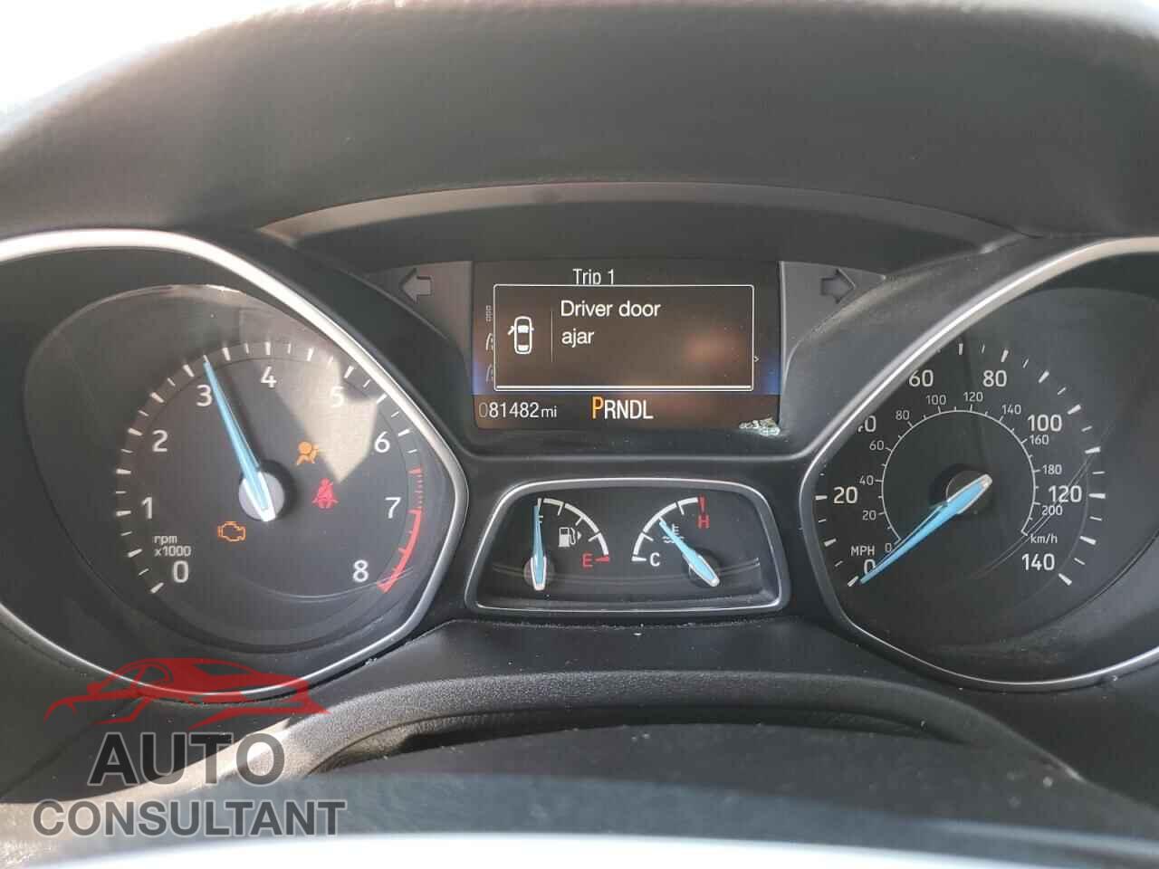 FORD FOCUS 2015 - 1FADP3E26FL357558