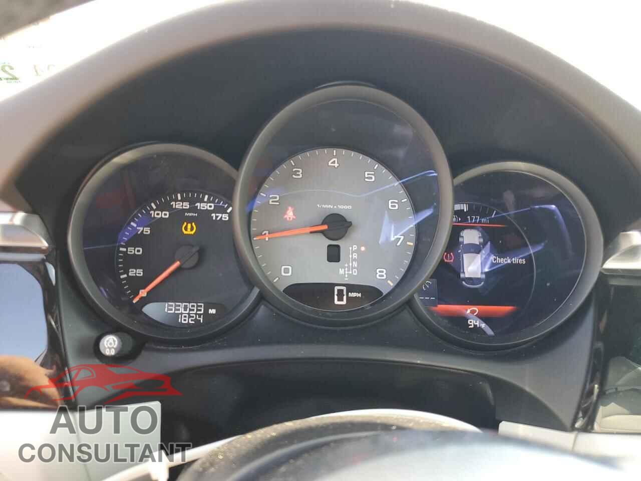 PORSCHE MACAN 2016 - WP1AB2A56GLB54675