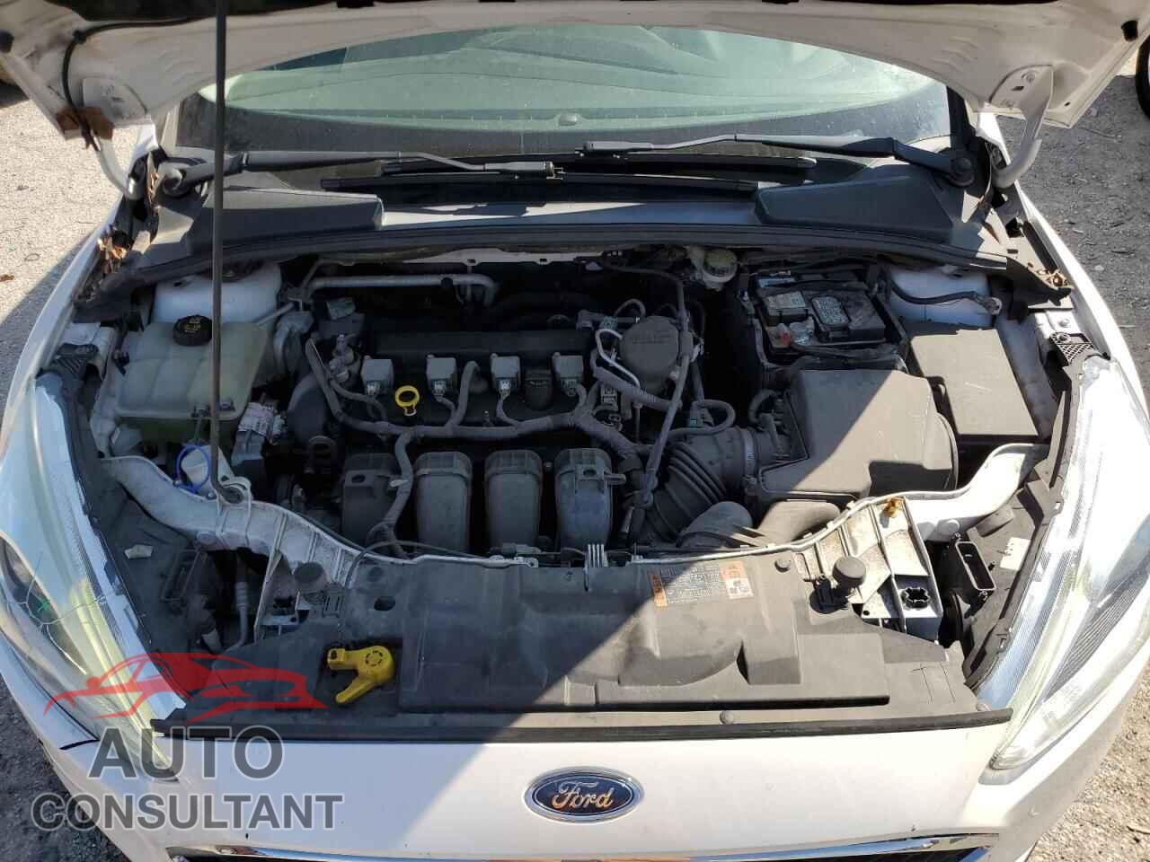FORD FOCUS 2015 - 1FADP3J29FL323023