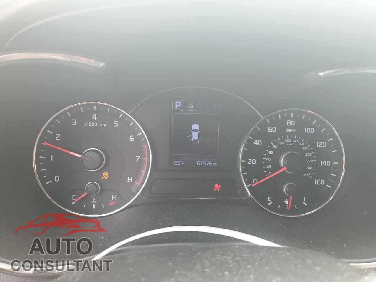 KIA FORTE 2018 - 3KPFL4A71JE281495