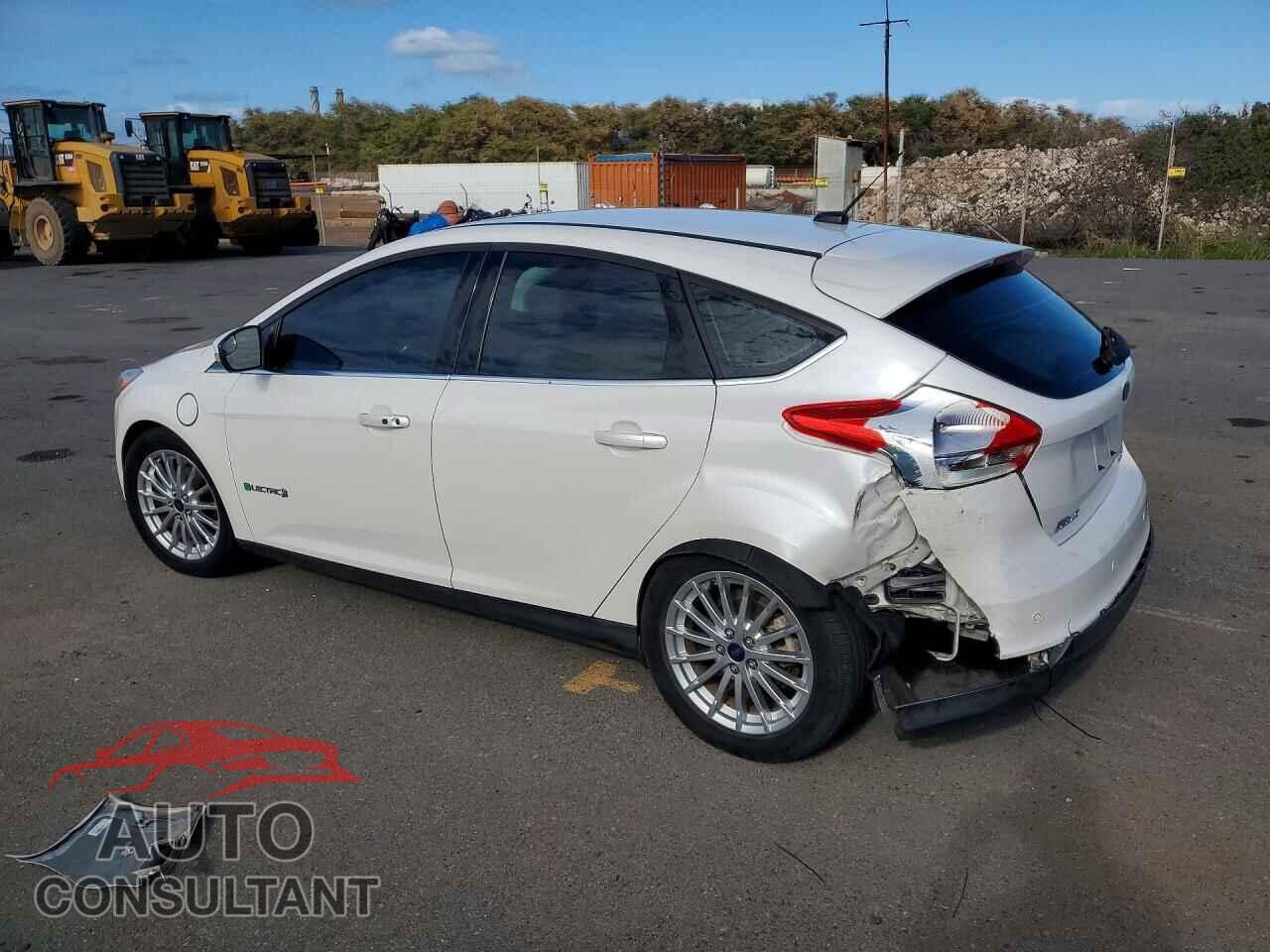 FORD FOCUS 2016 - 1FADP3R48GL227410
