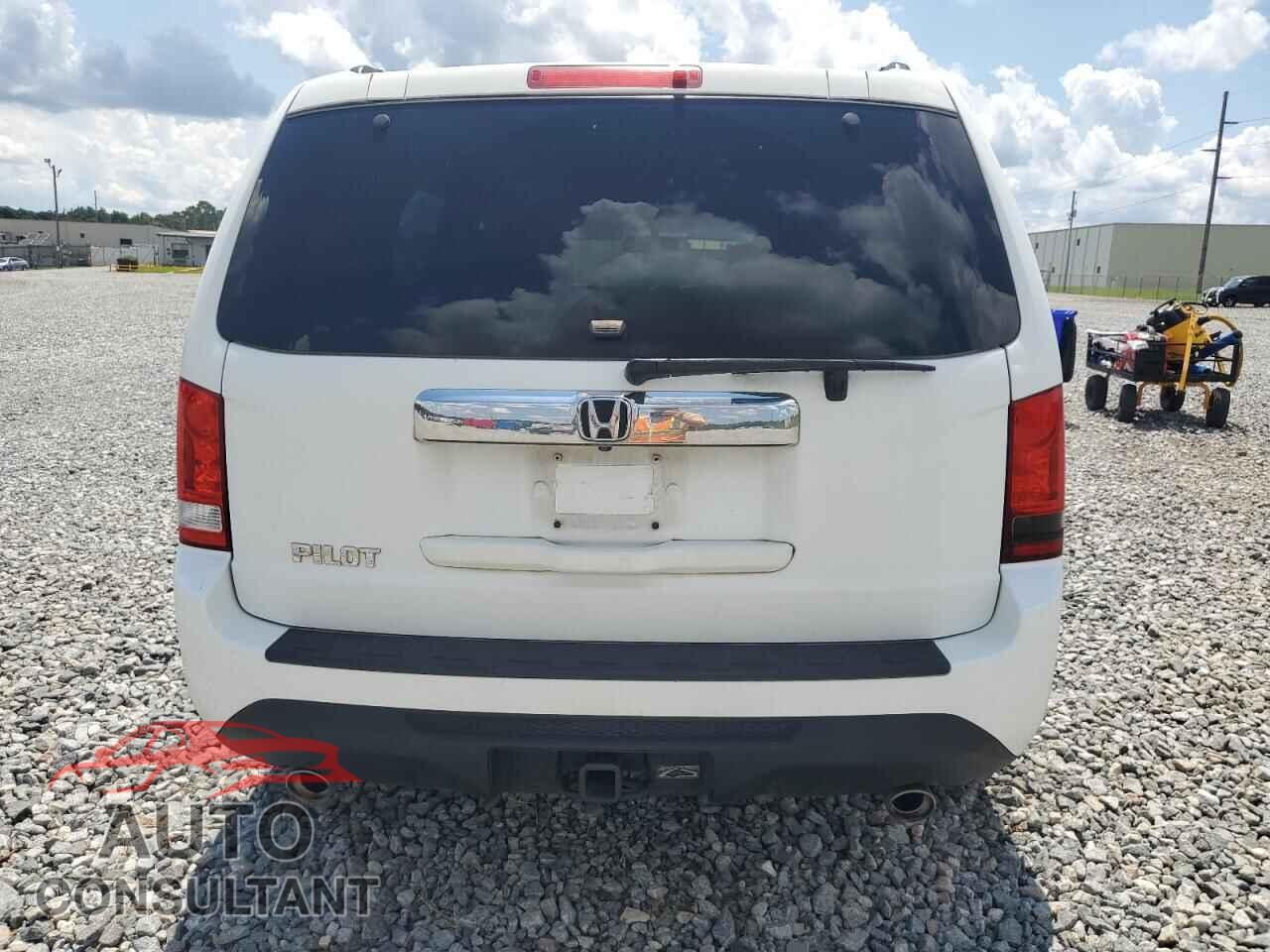 HONDA PILOT 2012 - 5FNYF3H50CB015574
