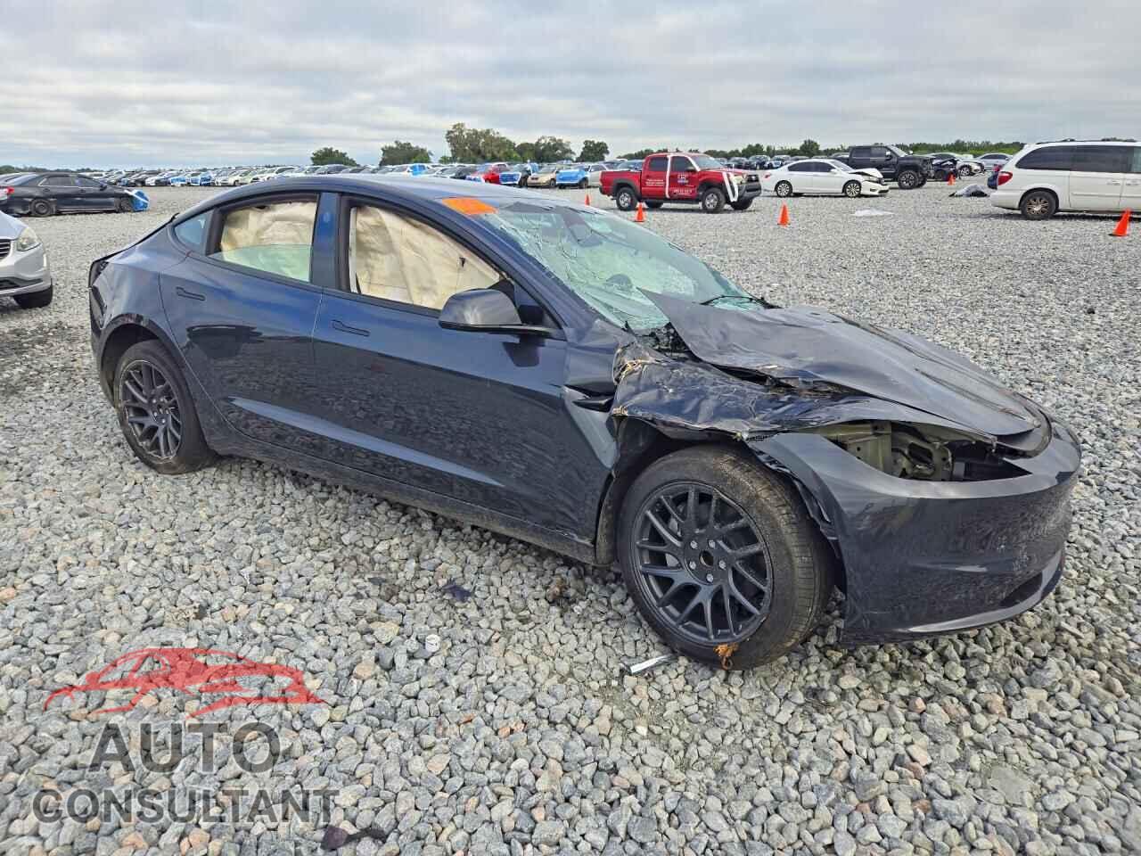TESLA MODEL 3 2026 - 5YJ3E1EAXTF166389