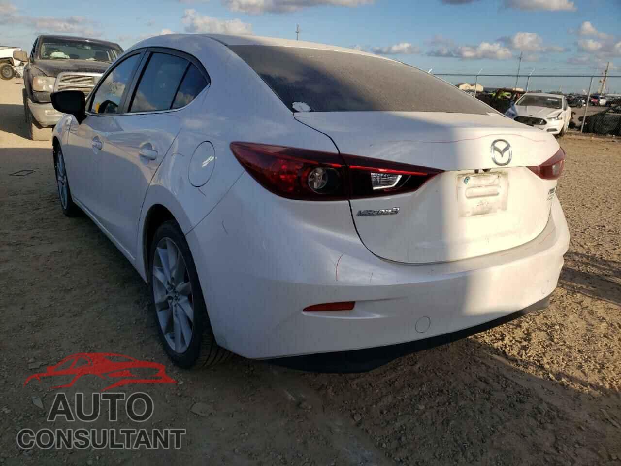 MAZDA 3 2017 - 3MZBN1V7XHM114101