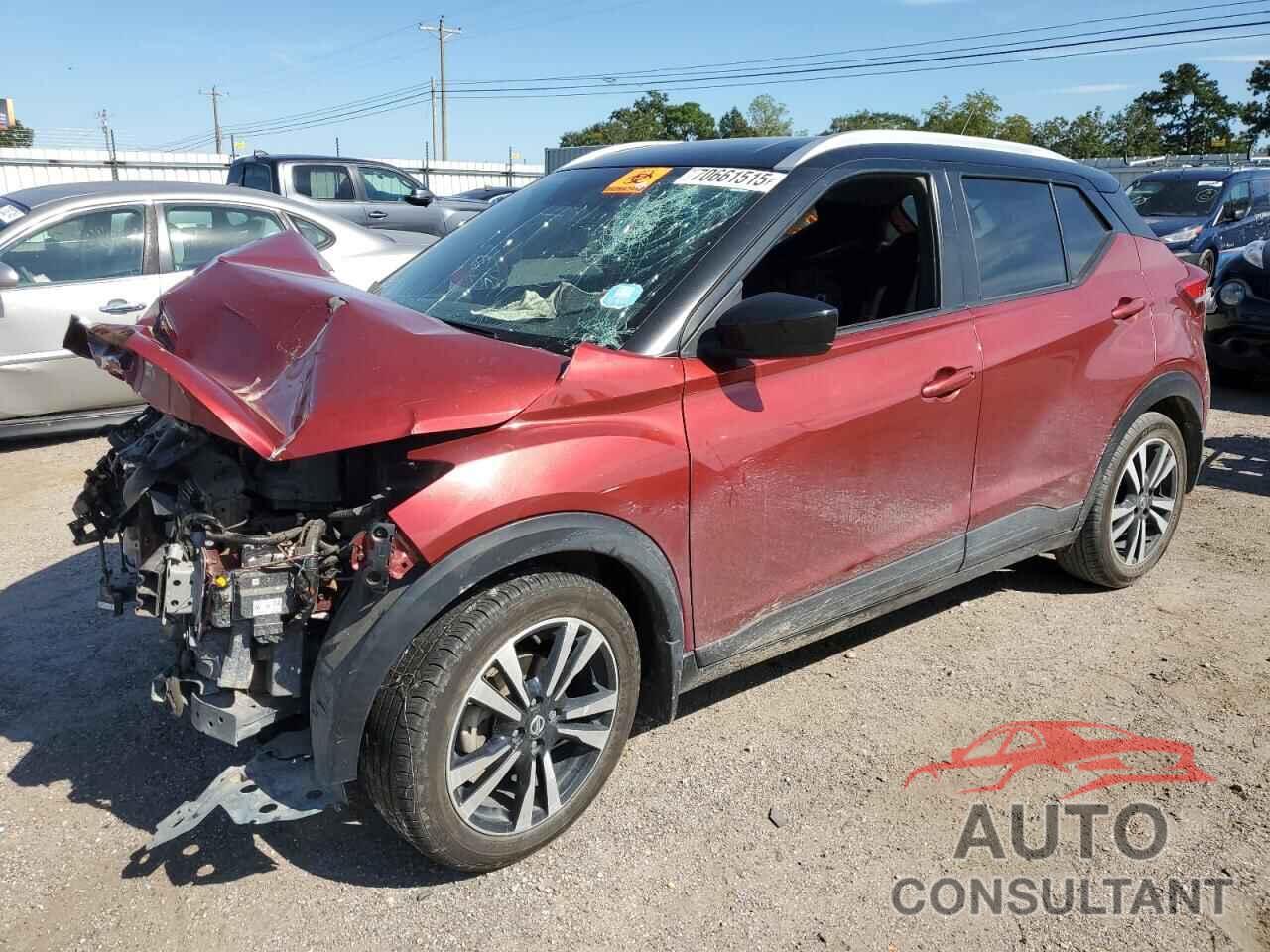 NISSAN KICKS 2018 - 3N1CP5CU1JL505556