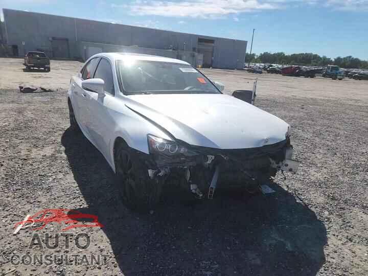 LEXUS IS 2016 - JTHCM1D23G5008639
