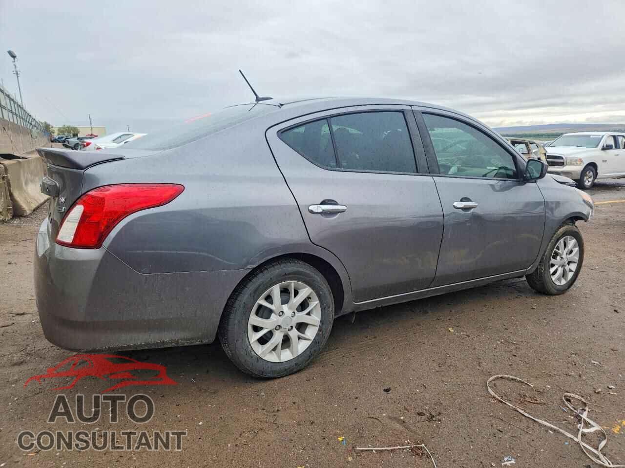 NISSAN VERSA 2017 - 3N1CN7AP4HL894024