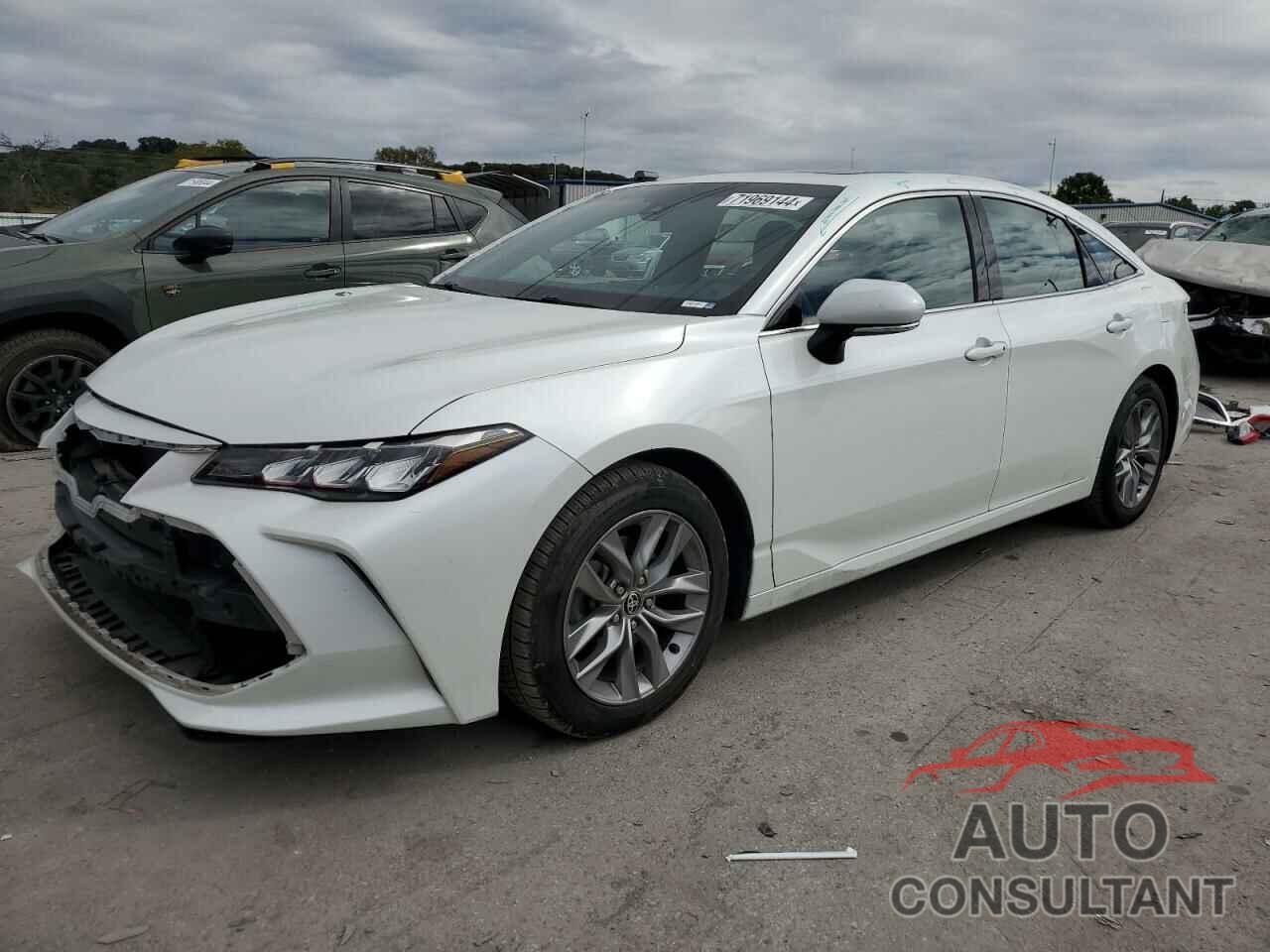 TOYOTA AVALON 2022 - 4T1AZ1FB8NU072214