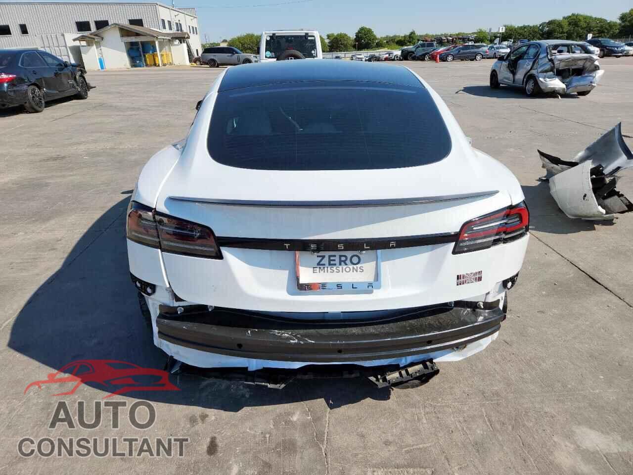 TESLA MODEL S 2025 - 5YJSA1E61SF546903