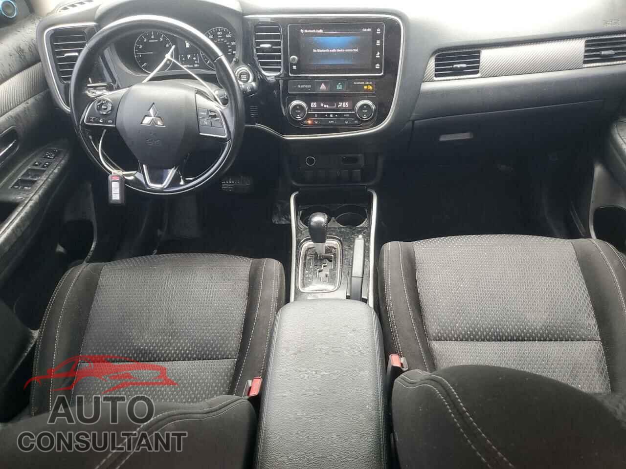 MITSUBISHI OUTLANDER 2017 - JA4AD3A34HZ061663