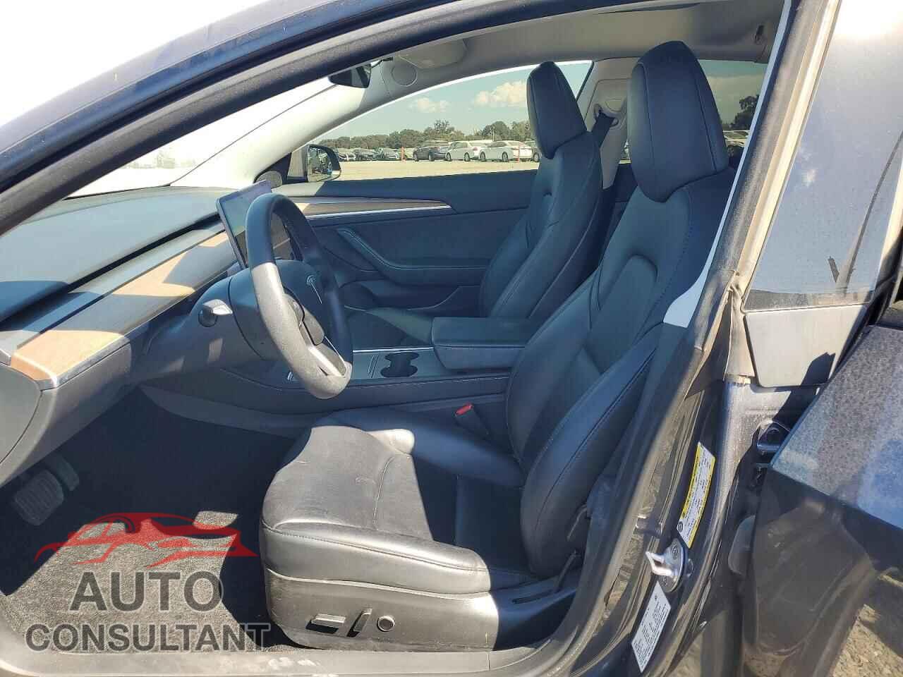 TESLA MODEL 3 2023 - 5YJ3E1EA3PF709443