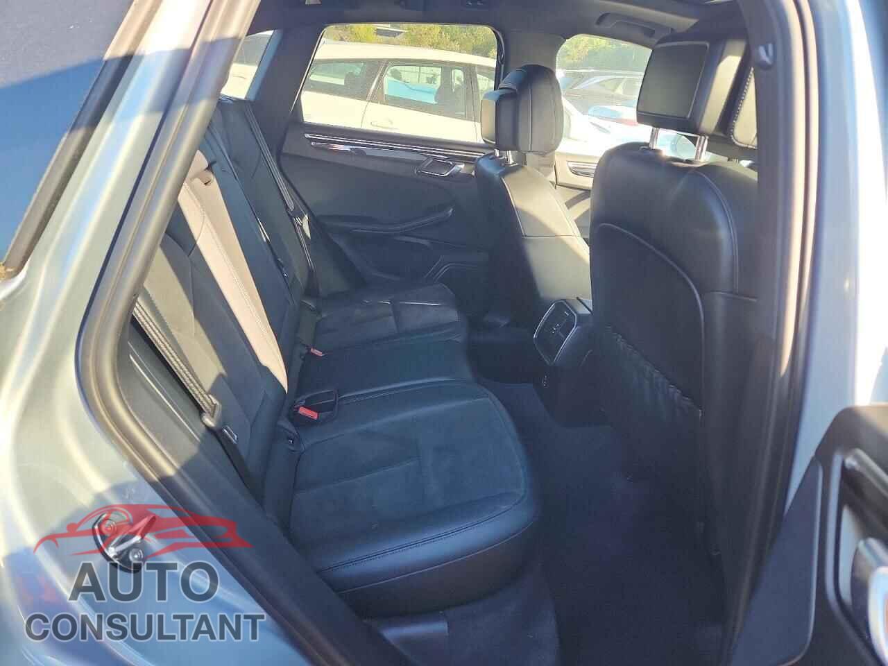 PORSCHE MACAN 2021 - WP1AA2A53MLB09255