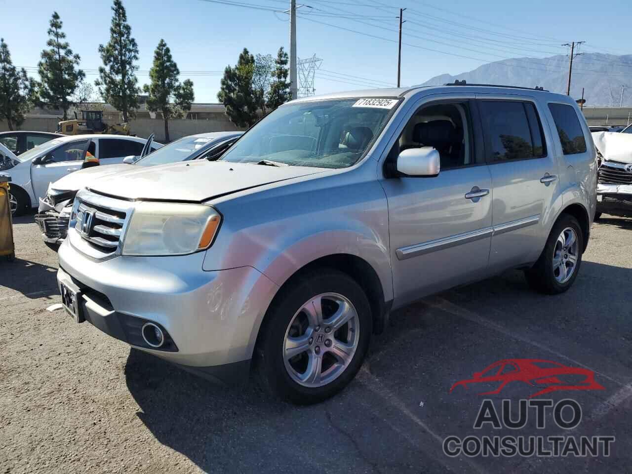 HONDA PILOT 2015 - 5FNYF3H73FB002176