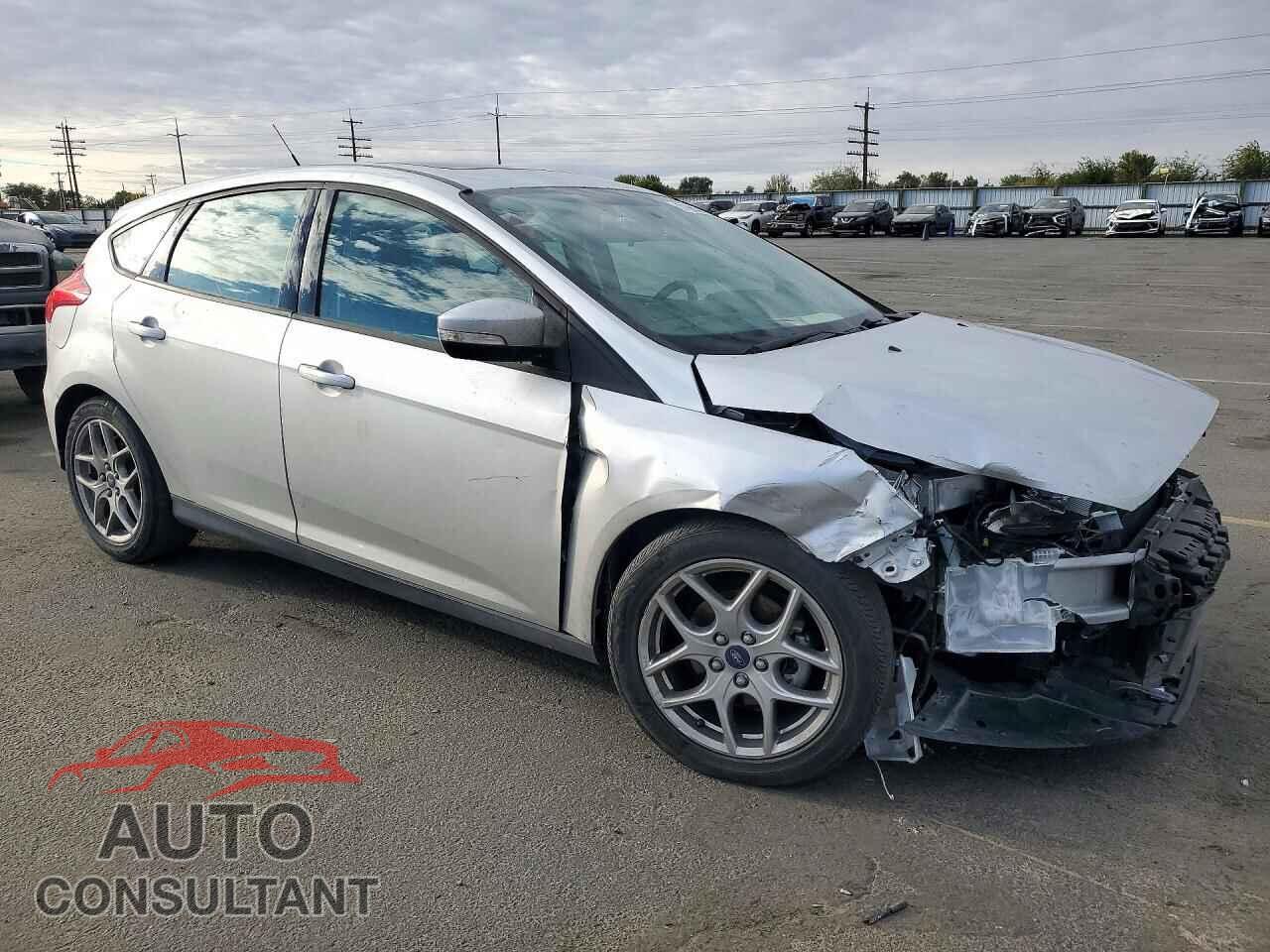 FORD FOCUS 2015 - 1FADP3K2XFL373203