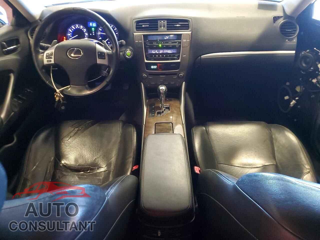 LEXUS IS 2012 - JTHCF5C21C5053706