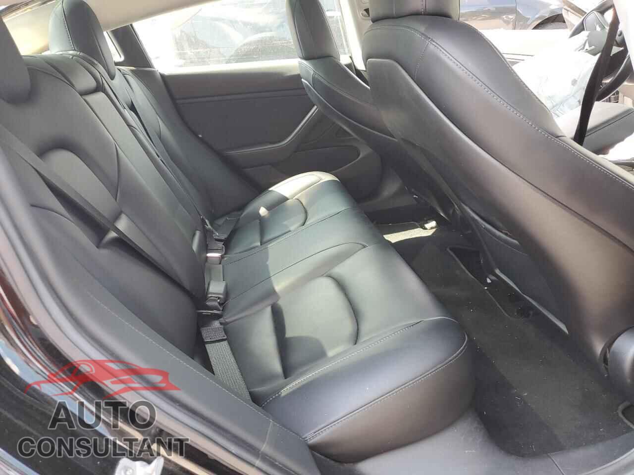 TESLA MODEL 3 2019 - 5YJ3E1EA5KF193062