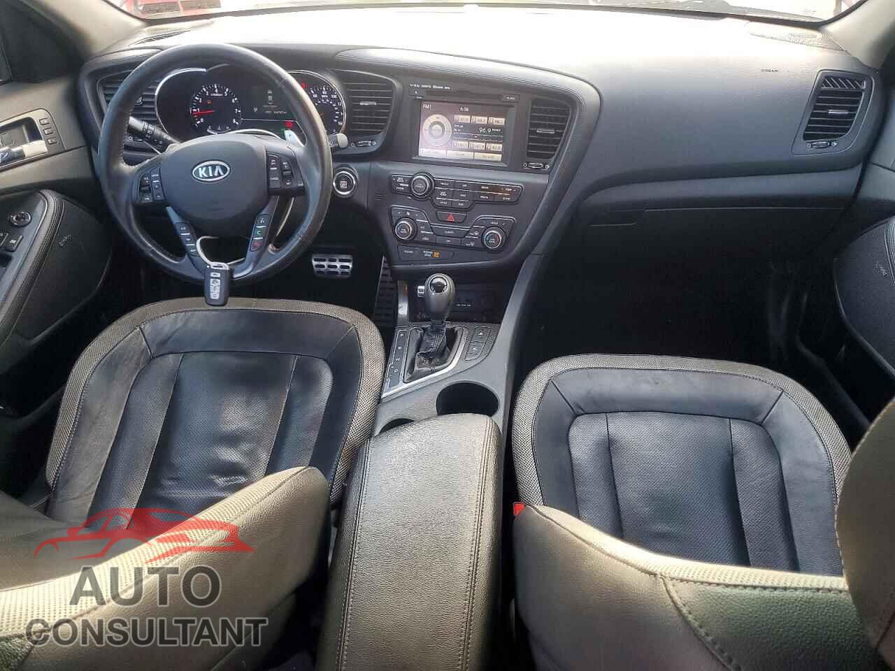 KIA OPTIMA 2011 - KNAGR4A60B5160672
