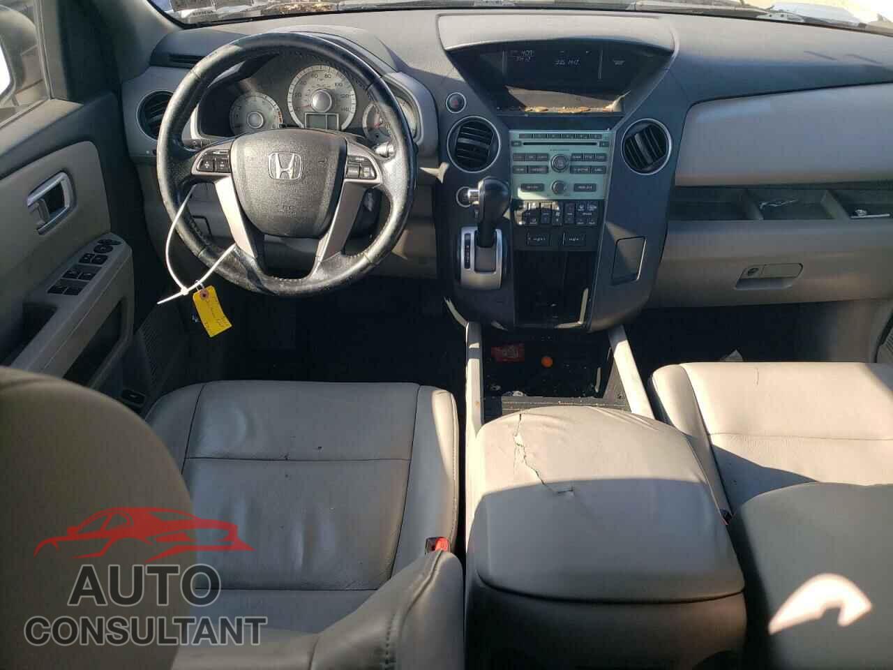 HONDA PILOT 2011 - 5FNYF4H59BB003055