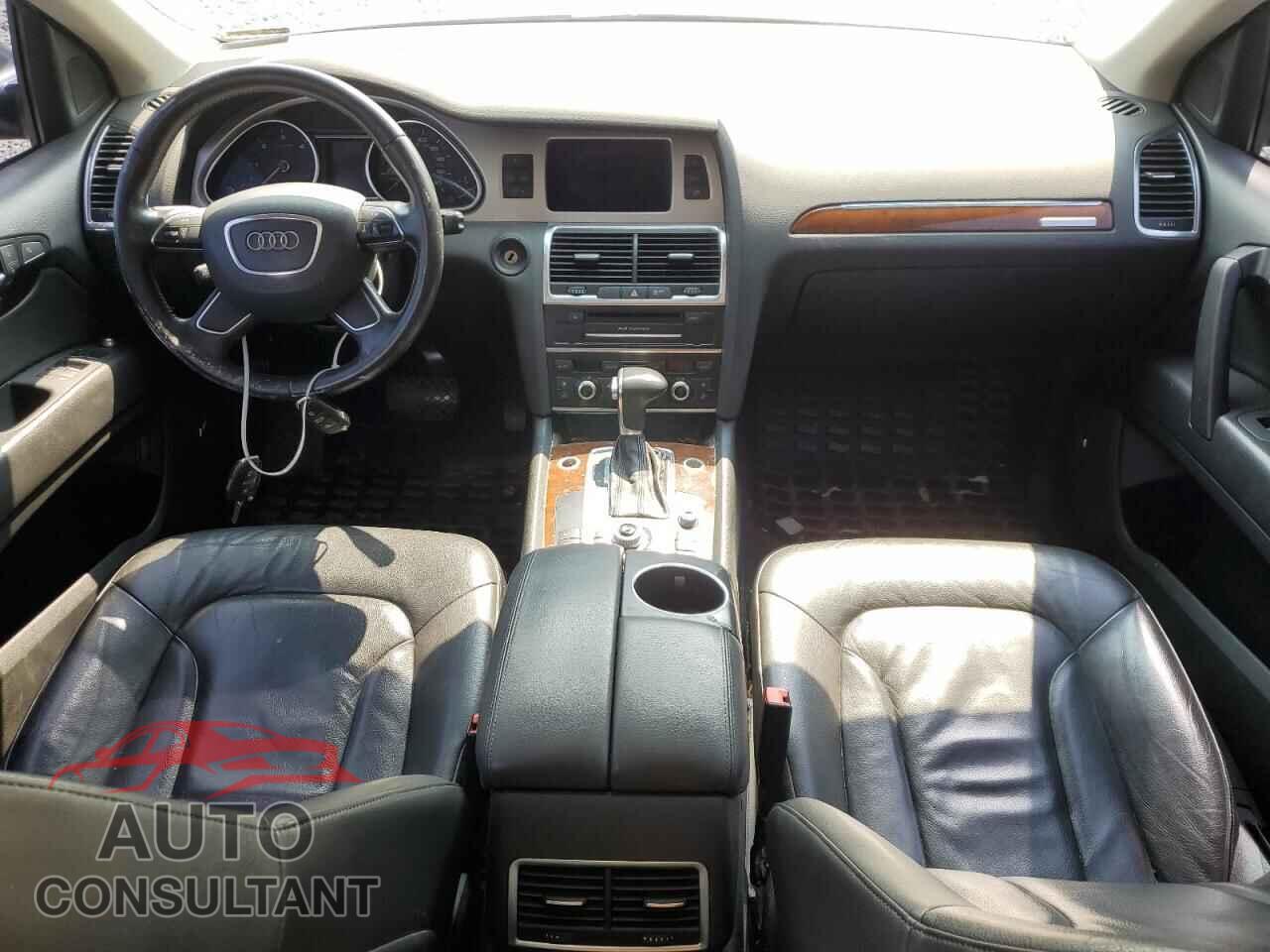 AUDI Q7 2013 - WA1LMBFE0DD010472