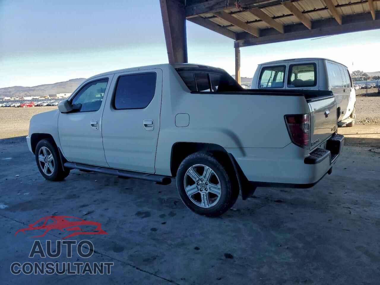 HONDA RIDGELINE 2014 - 5FPYK1F56EB001059