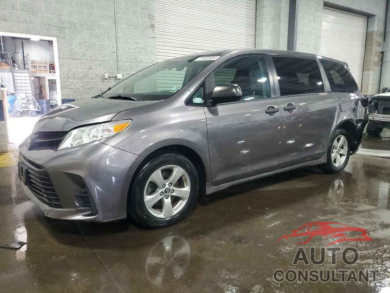 TOYOTA SIENNA 2018 - 5TDZZ3DC6JS913637