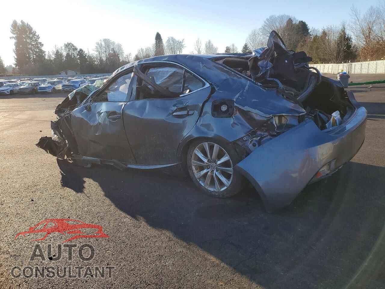LEXUS IS 2015 - JTHCF1D22F5027790