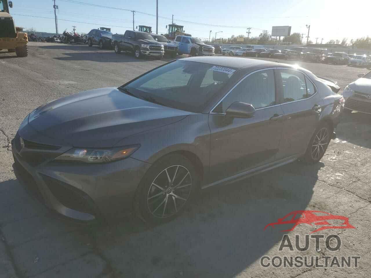 TOYOTA CAMRY 2021 - 4T1G11AK3MU437552