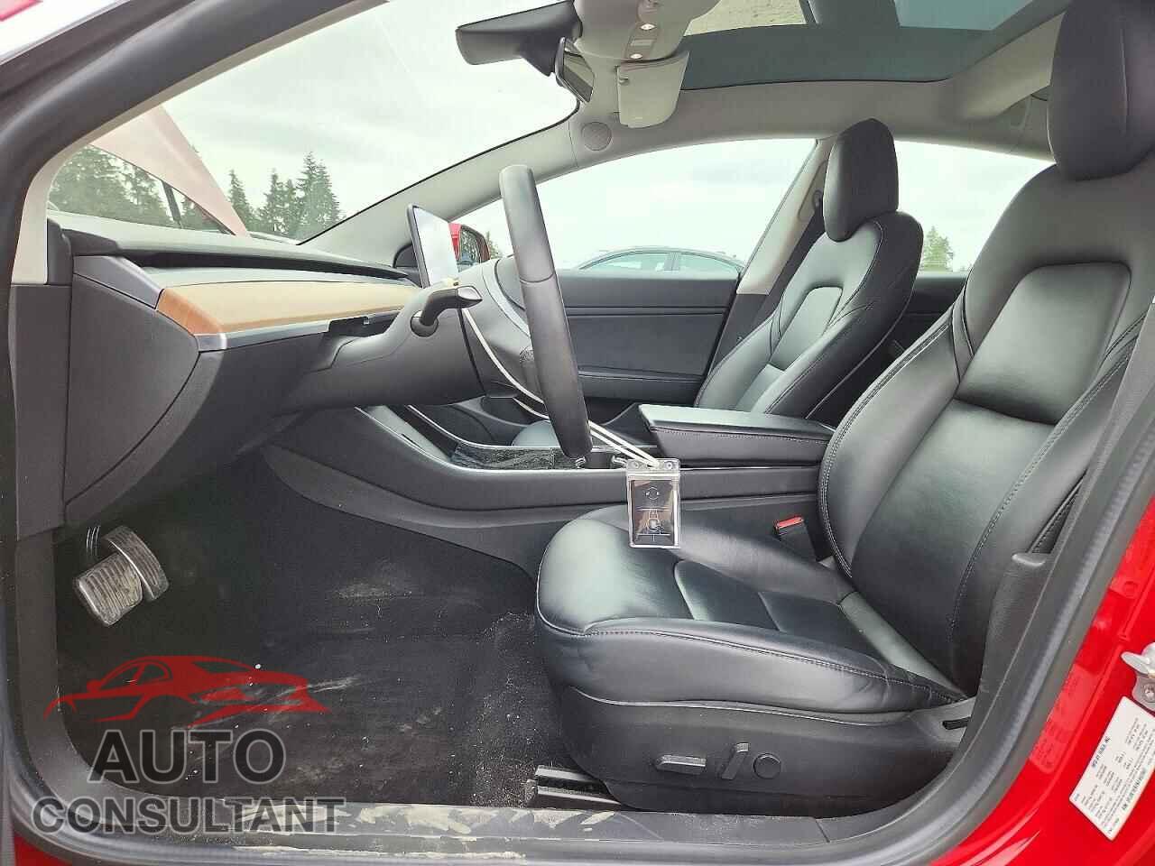 TESLA MODEL 3 2019 - 5YJ3E1EB7KF452367