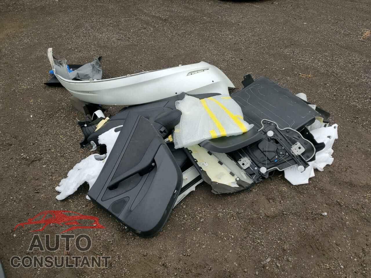 TESLA MODEL 3 2021 - 5YJ3E1EA4MF856544