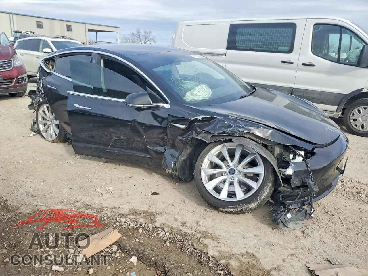 TESLA MODEL 3 2020 - 5YJ3E1EB3LF666323