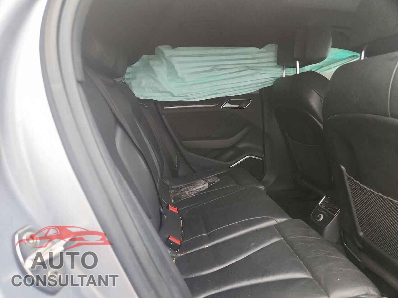 AUDI A3 2017 - WAUSPBFF5HA104823