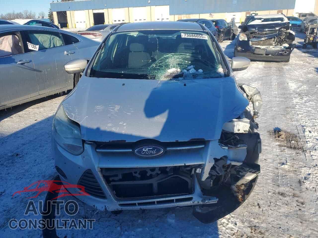 FORD FOCUS 2014 - 1FADP3F2XEL148207