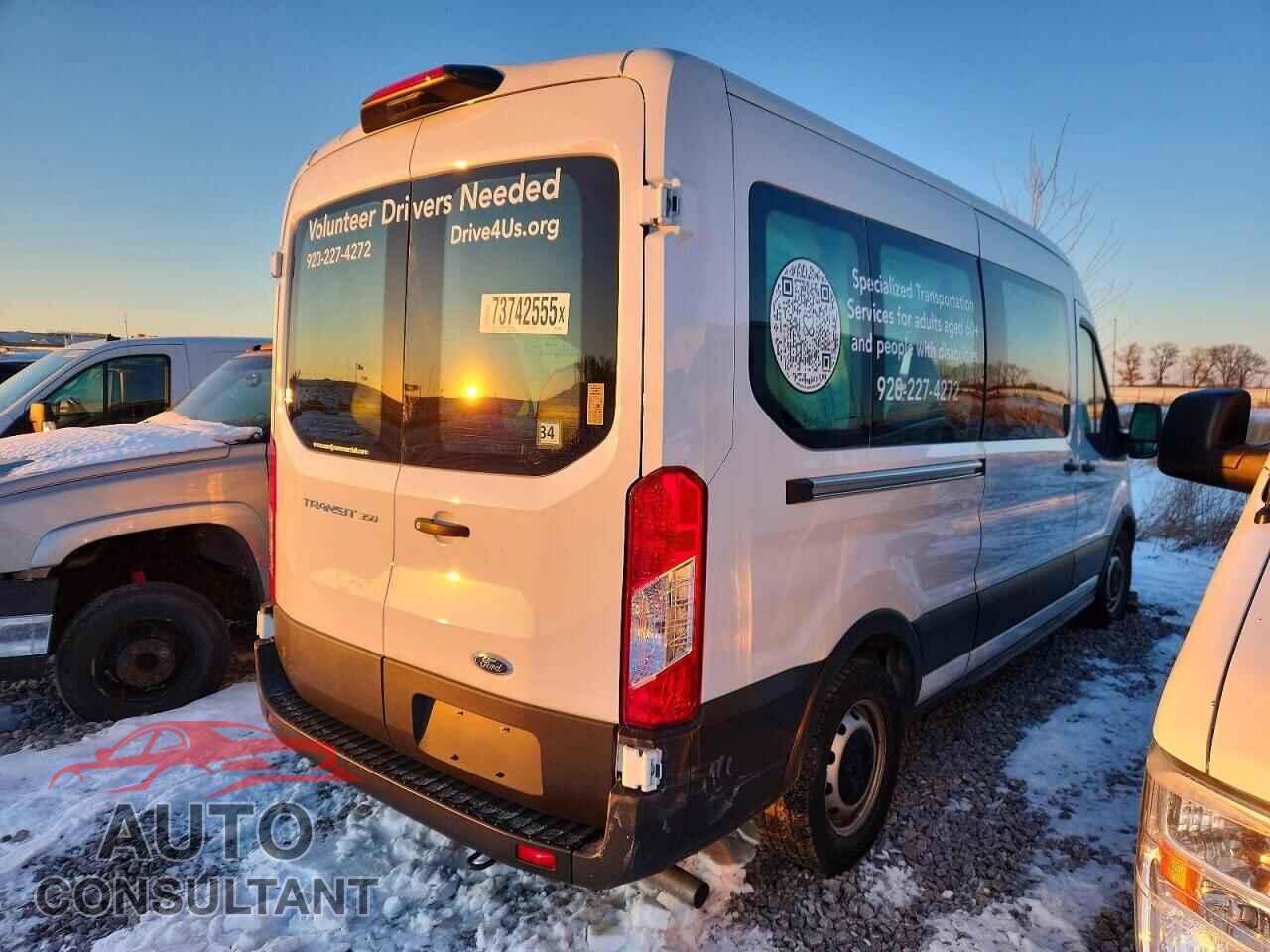 FORD TRANSIT 2023 - 1FDAX2C81PKB12247